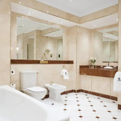 Отель The Ritz London ванная фото 2