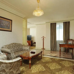 Отель Majesty Plaza Shanghai 4* Люкс с различными типами кроватей фото 7