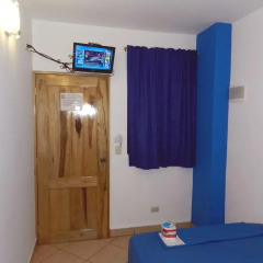 Отель Hostal Yaku Montañita Номер Делюкс с двуспальной кроватью фото 8