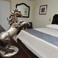 Отель Palace Queen Mary Luxury Rooms спа