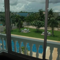 Отель East Shore Pattaya Resort балкон