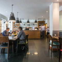 Отель The Z Hotel Victoria Великобритания, Лондон - отзывы, цены и фото номеров - забронировать отель The Z Hotel Victoria онлайн гостиничный бар