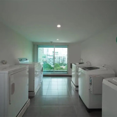 Отель Silom Lofts в номере фото 2