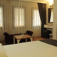 Jakaranda Hotel в номере фото 2