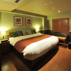 Отель Fukuoka Chapel Coconuts Hotel Ipolani (Adult Only) Япония, Порт Хаката - отзывы, цены и фото номеров - забронировать отель Fukuoka Chapel Coconuts Hotel Ipolani (Adult Only) онлайн комната для гостей фото 3