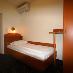 Suite Hotel 900 M Zur Oper 3* Стандартный номер