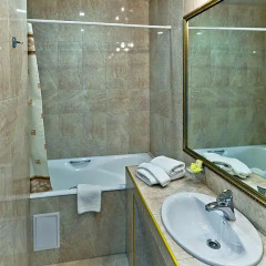 Гостиница Триумф 4* Улучшенный номер с разными типами кроватей фото 5