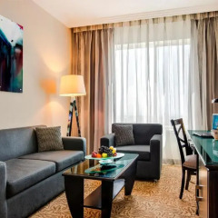 Отель Towers Rotana - Dubai Люкс с различными типами кроватей фото 4