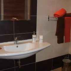Отель Mellieha Centre Penthouse Меллиха ванная фото 2