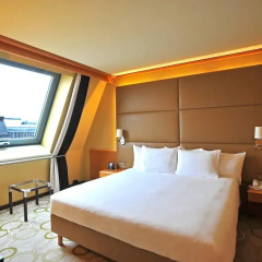 Отель Hilton Prague Old Town 5* Представительский люкс с различными типами кроватей