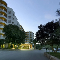 Fiesta Hotel Tanit - All Inclusive парковка