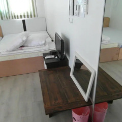 Отель Hongdae Family Housetel 2 Стандартный номер с различными типами кроватей