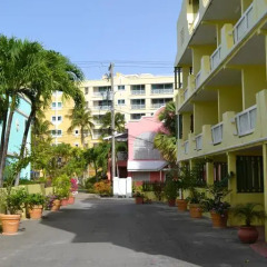 Отель Meridian Inn парковка