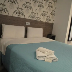 Отель Hostal Abril комната для гостей фото 3