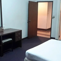 Отель The Pavilion Place 3* Улучшенный номер с двуспальной кроватью фото 7