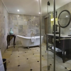 Отель Hanoi Boutique Hotel & Spa Вьетнам, Ханой - отзывы, цены и фото номеров - забронировать отель Hanoi Boutique Hotel & Spa онлайн ванная фото 2