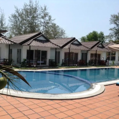 Отель Sea Breeze Resort бассейн фото 2