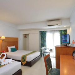 Hotel Beverly Plaza 3* Номер Делюкс с различными типами кроватей фото 2