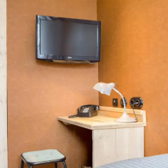 Max Brown Hotel Museum Square 3* Стандартный номер с двуспальной кроватью фото 7