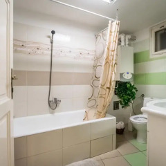 Отель 7 Miles Apartmans Венгрия, Будапешт - отзывы, цены и фото номеров - забронировать отель 7 Miles Apartmans онлайн ванная фото 2