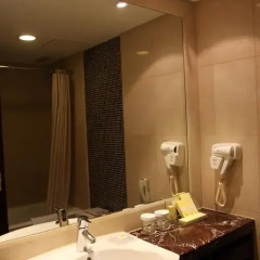Hotel Equatorial Shanghai 4* Стандартный номер с различными типами кроватей фото 4