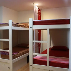 Ananas Phuket Hostel Кровать в общем номере с двухъярусными кроватями фото 4