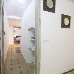 Отель Stay Barcelona Gotico Apartments Испания, Барселона - отзывы, цены и фото номеров - забронировать отель Stay Barcelona Gotico Apartments онлайн ванная