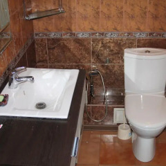 Отель Boorsok Hostel Bishkek Кыргызстан, Бишкек - отзывы, цены и фото номеров - забронировать отель Boorsok Hostel Bishkek онлайн ванная