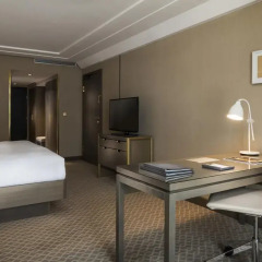 Отель Hilton Vienna Plaza 5* Представительский люкс