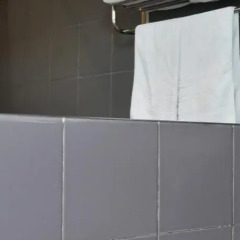 Отель Piao Home Inn Beijing Qianmen Китай, Пекин - отзывы, цены и фото номеров - забронировать отель Piao Home Inn Beijing Qianmen онлайн ванная