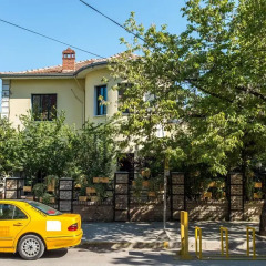 Отель Destil Hostel Албания, Тирана - отзывы, цены и фото номеров - забронировать отель Destil Hostel онлайн парковка
