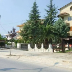 Artur Hotel Берат спортивное сооружение