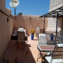 Отель Riad 63 - Adults Only бассейн
