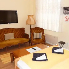 Отель Bed & Breakfast Belgrade комната для гостей фото 5