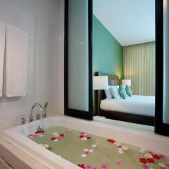 Отель Centra by Centara Coconut Beach Resort Samui 4* Улучшенный номер с различными типами кроватей