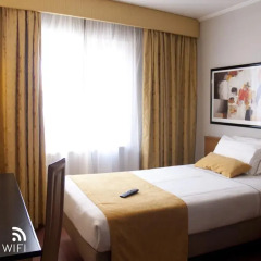 Hotel 3K Madrid 4* Стандартный номер с двуспальной кроватью