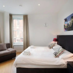 Апартаменты My Apartments Piccadilly Circus комната для гостей