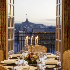 Hotel Le Bristol Paris 5* Стандартный номер с различными типами кроватей