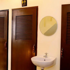 Naturbliss Bangkok Transit Hotel 3* Кровать в общем номере фото 8