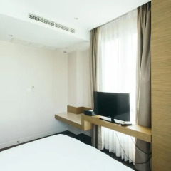 Отель Thomson Residence 4* Полулюкс фото 11