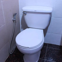 Отель The Little Mermaid Guesthouse & Restaurant ванная фото 2