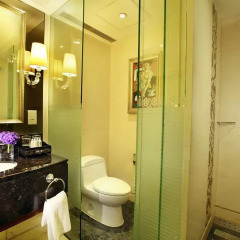 Отель Sofitel Macau At Ponte 16 4* Улучшенный номер с различными типами кроватей фото 4