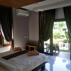 Отель Lanta Intanin Resort 3* Номер Делюкс фото 11