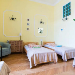 Отель Downtown Oasis Guesthouse Стандартный номер с различными типами кроватей (общая ванная комната) фото 4