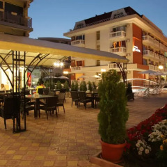 Hotel Zaara питание