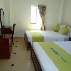 Golden Lotus Hotel 2* Улучшенный номер с различными типами кроватей фото 4