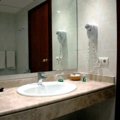 Отель 4R Salou Park Resort I 4* Стандартный номер с 2 отдельными кроватями фото 3