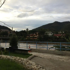 Отель Saranya River House