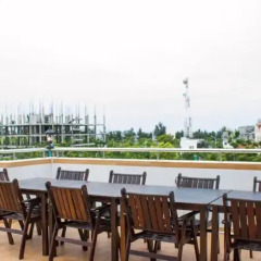 Отель Beverly Park Inn Мале балкон