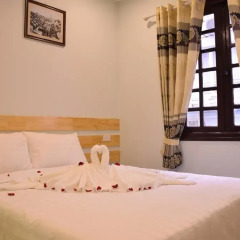 Hanoi Blues Hostel 2* Улучшенный номер фото 4